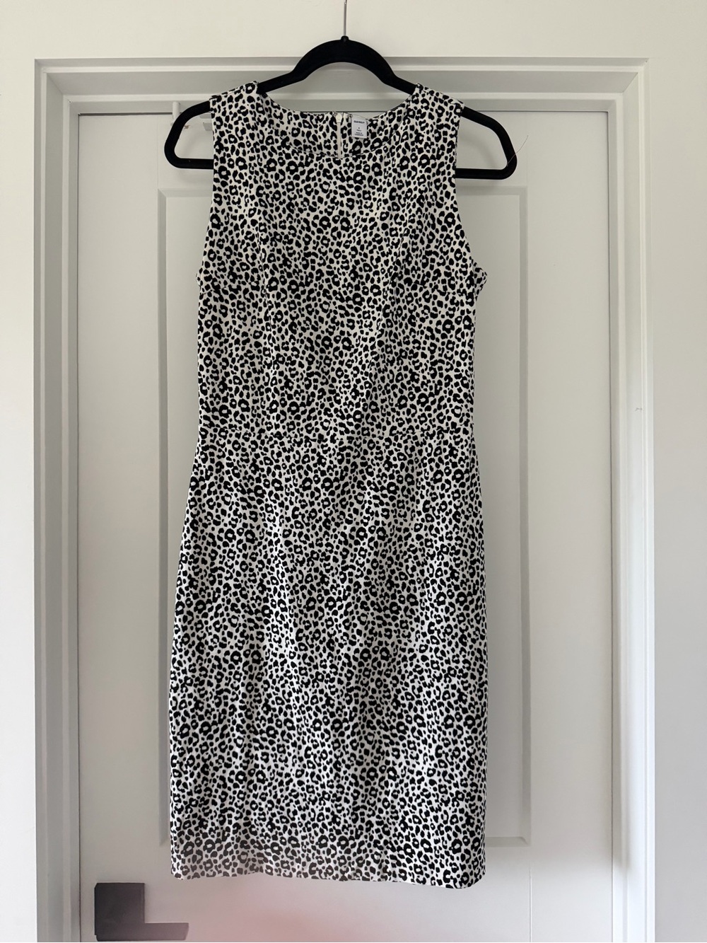Old Navy Black & White Leopard Midi Dress